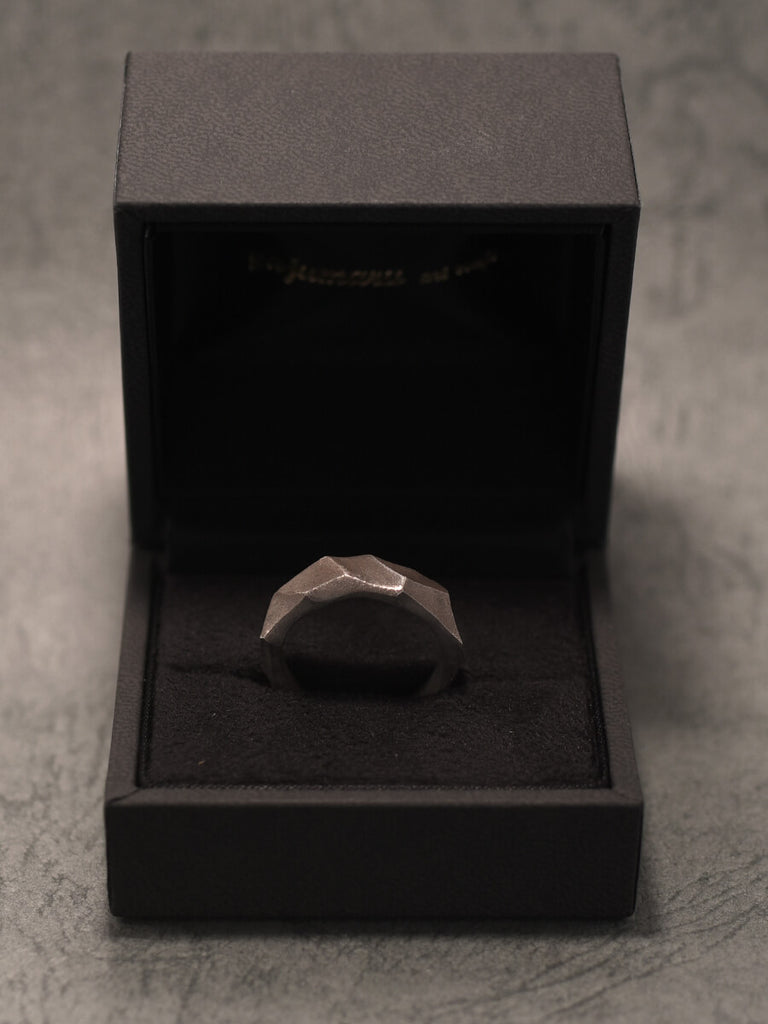 ハードケース付き