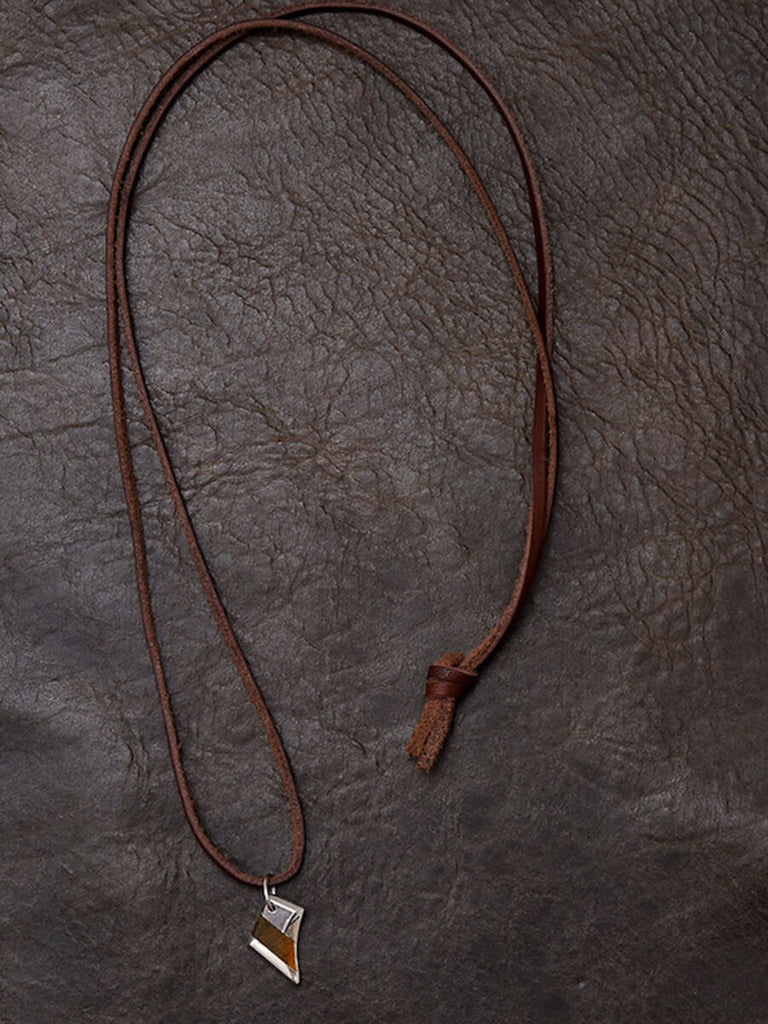 革紐は付属されております