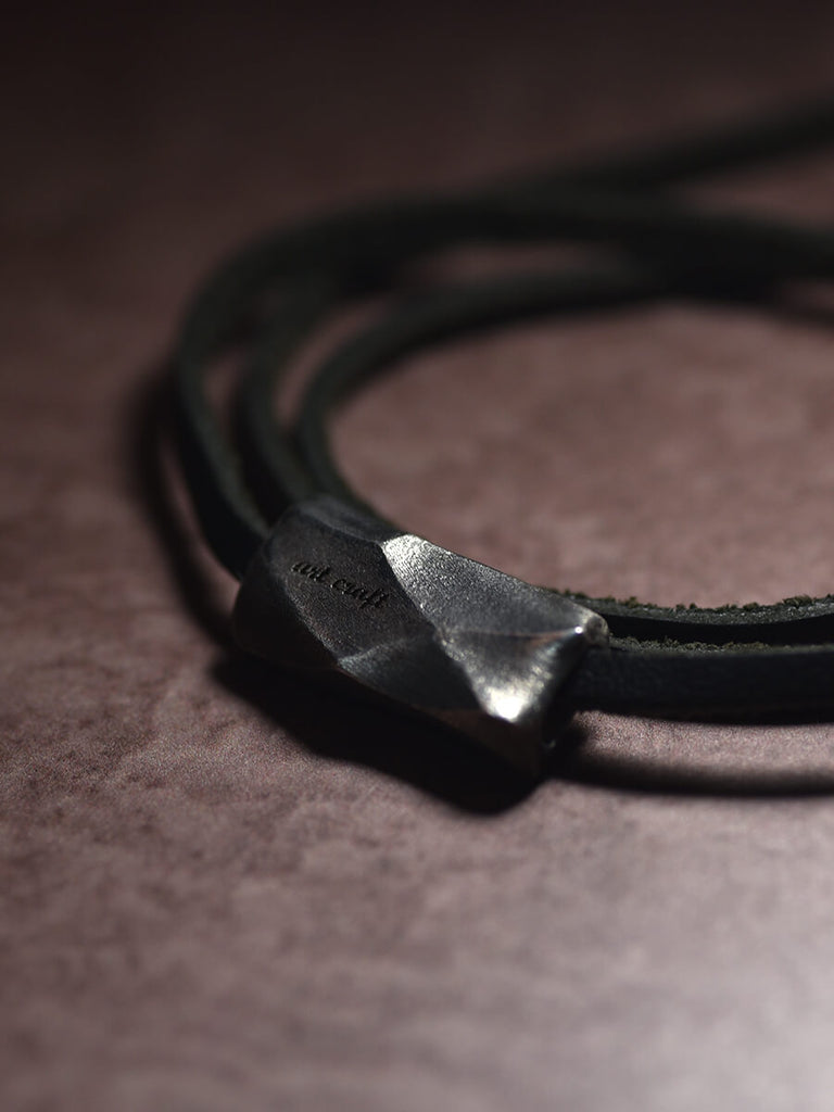 W (横) : 20mm / H (縦) : 9.5mm