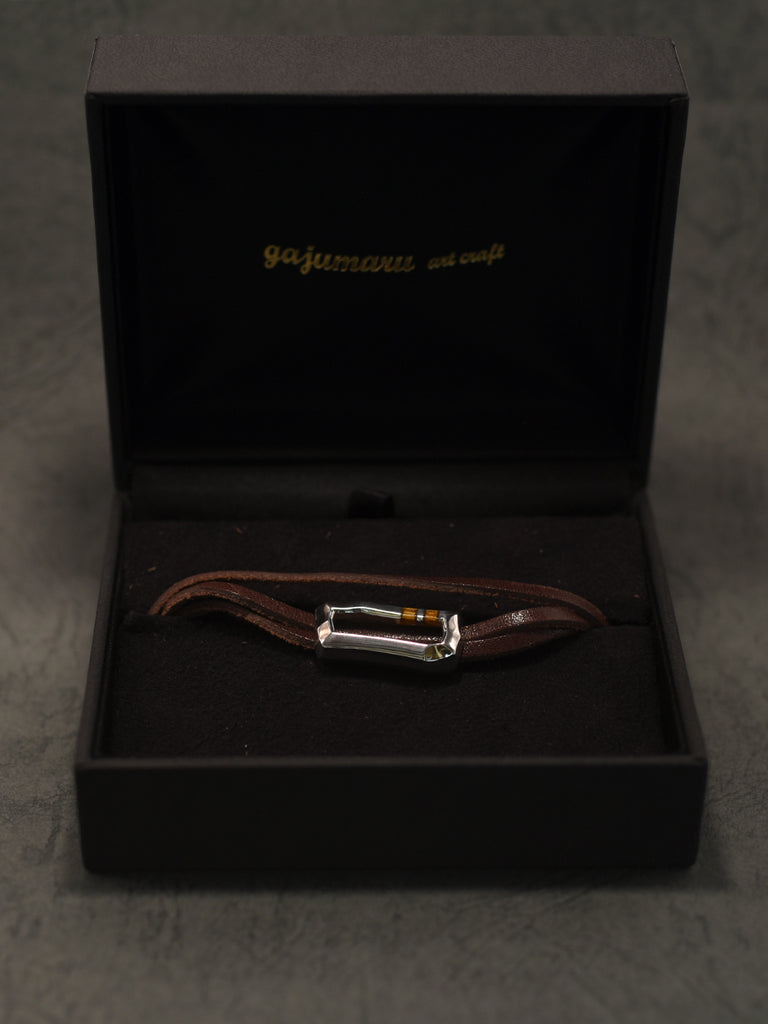 ハードケース付き