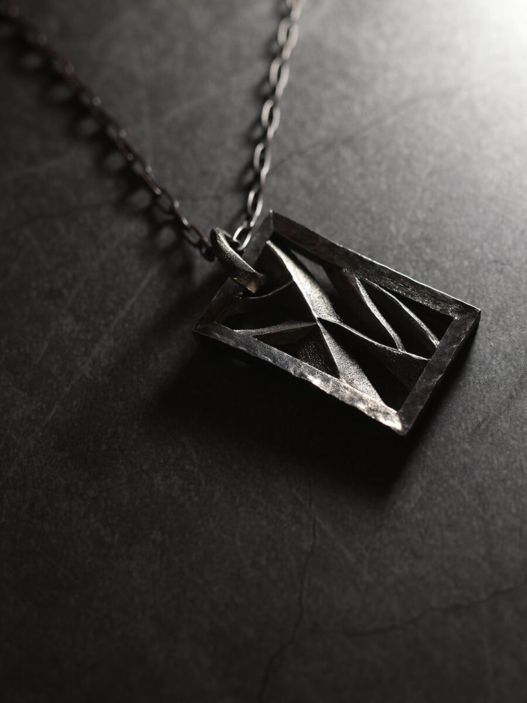 W (横) : 19mm / H (縦) : 29mm