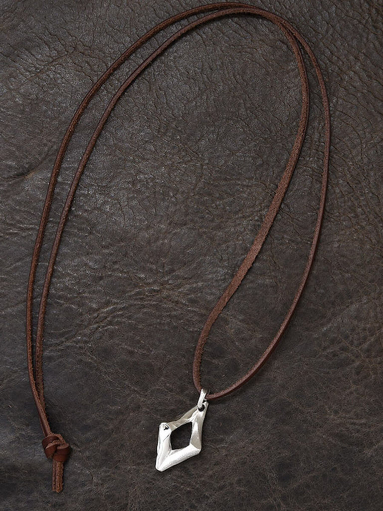 革紐は付属されています