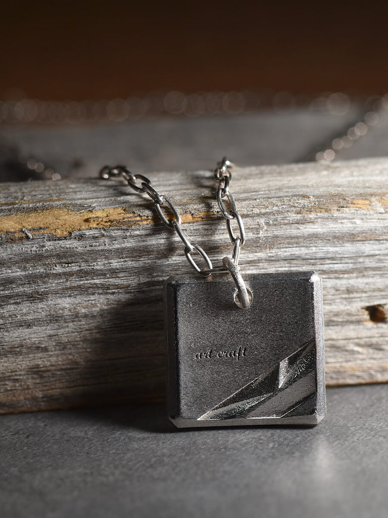 W (横) : 19mm / H (縦) : 19mm