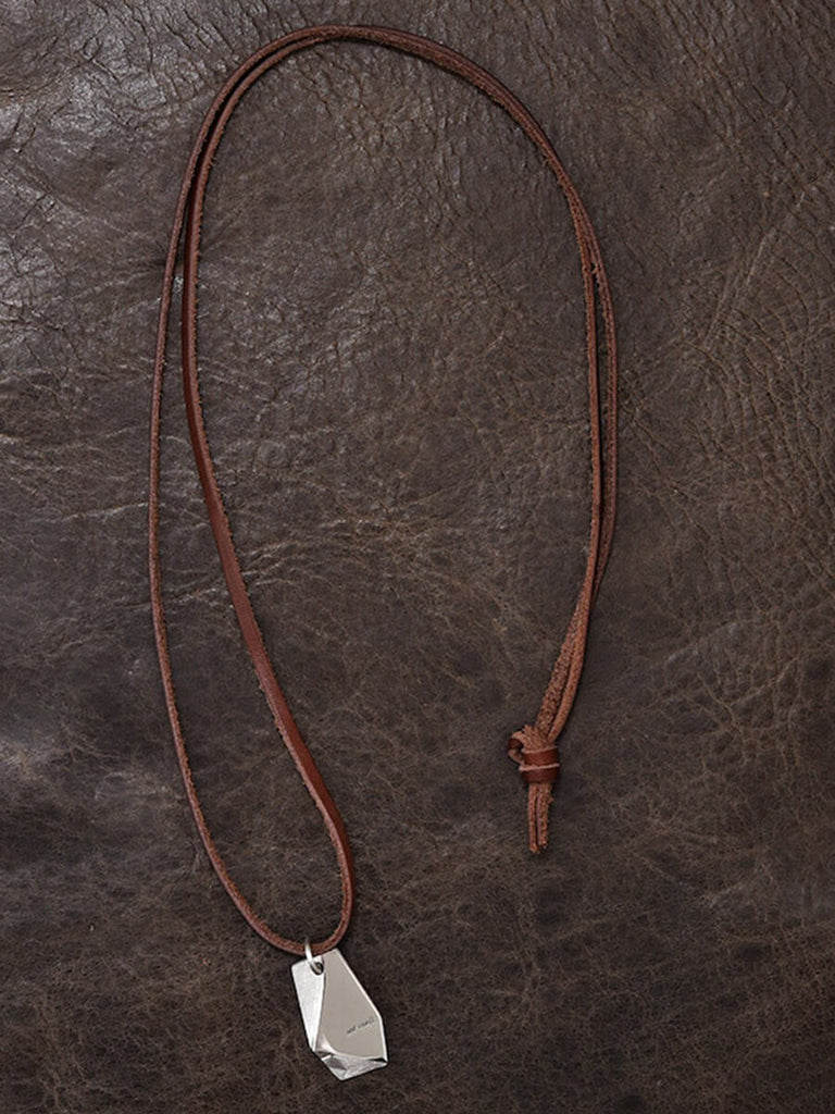 革紐は付属されています