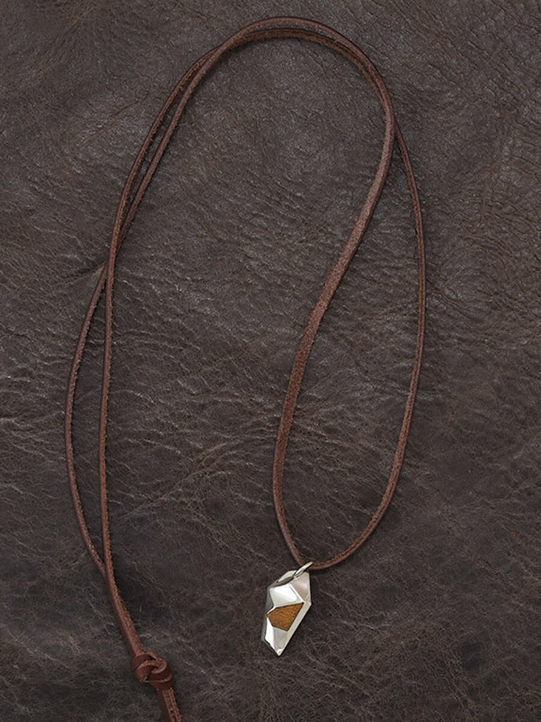 革紐は付属されています