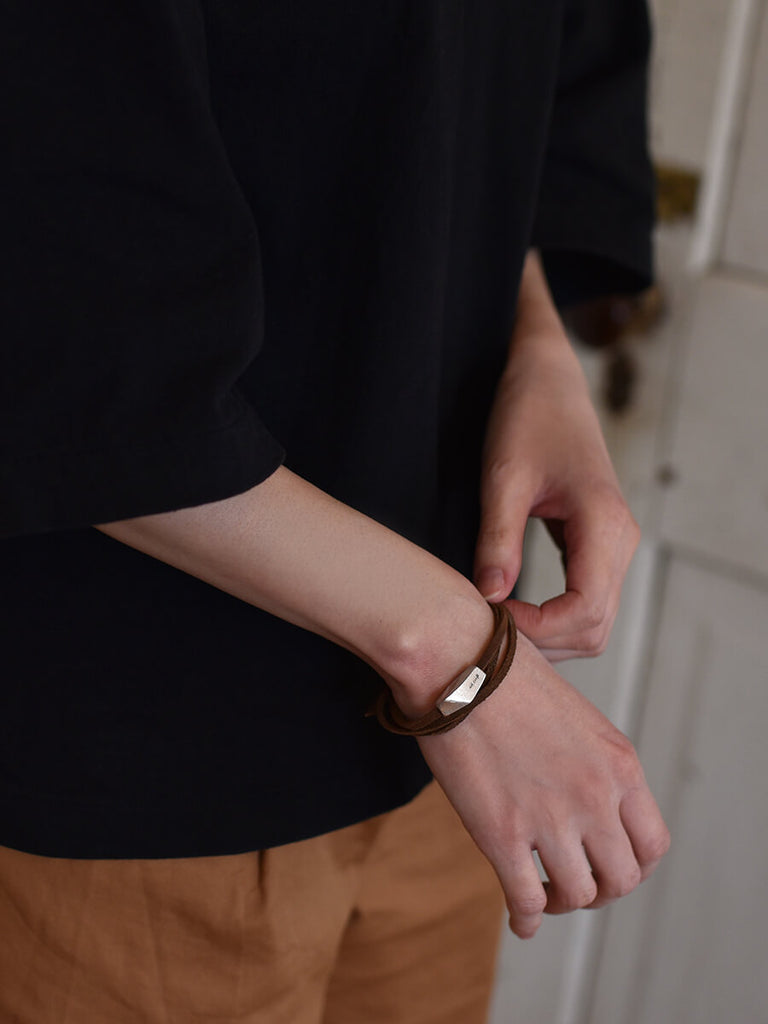 S size (モデル手首周り14cm)