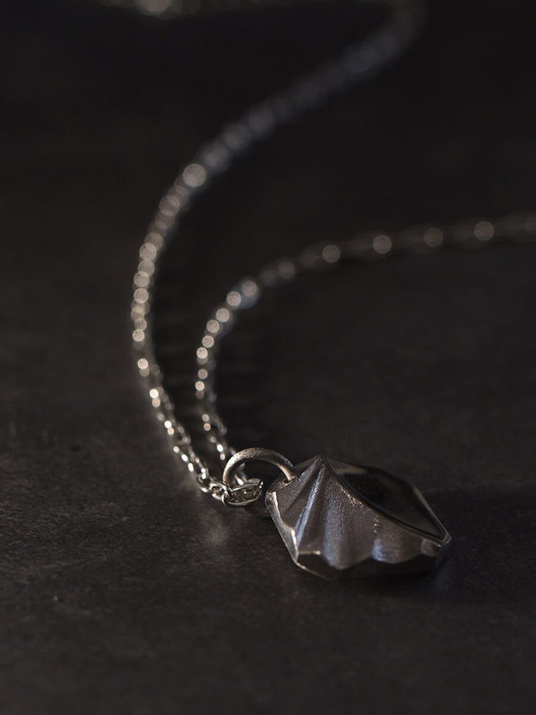 W(横) : 18mm , H(縦) : 18mm