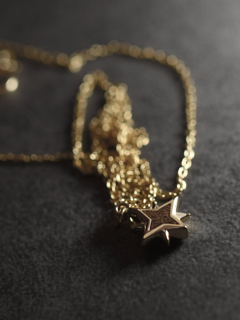 W(横) : 9mm / H(縦) : 9mm