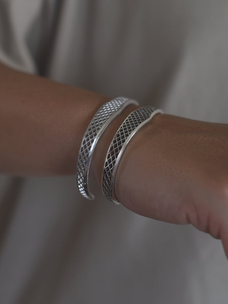 マット仕上げ / 鏡面仕上げ