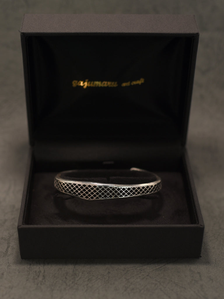 ハードケース付き