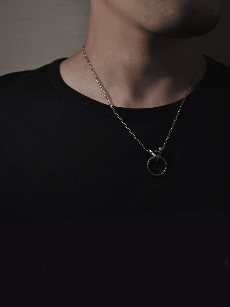 リングをネックレスに